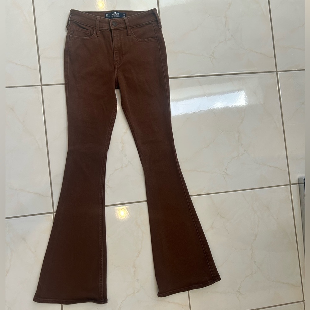 Hollister High-Rise Vintage Flare Jeans in Brown